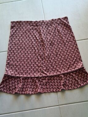 Studio M Pink Geometric Mini Skirt with Ruffle Trim